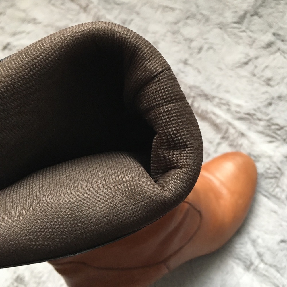 Faux Leather Booths - Picture 2 of 9
